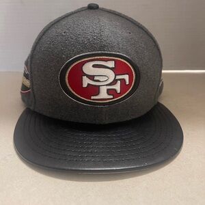49Ers  Gray And Black New Area New Era Size 71/8   56.8 Cm